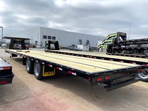 Air Ride Hotshot Trailer With Deck On Neck Air Ride Hotshot Trailer With Deck On Neck. Air Ride Hotshot Trailer with additional storage above the neck 